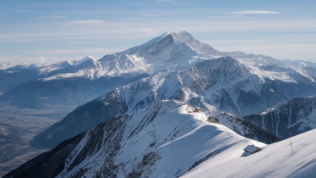 20 000 alpinistes à l'assaut du toit de l'Europe : les coulisses d'un défi de légende