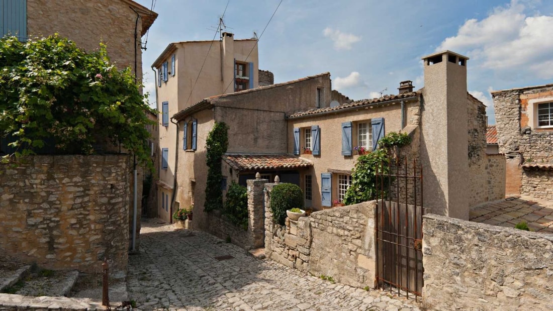 900 ans d'histoire en 2,5 km² : Ce village provençal abrite 47 monuments historiques classés