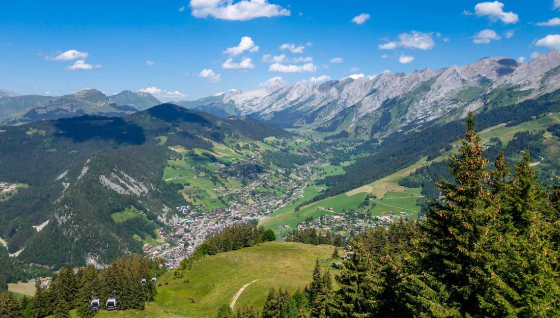 Du hameau médiéval à la station olympique : connaissez-vous ce village savoyard ?