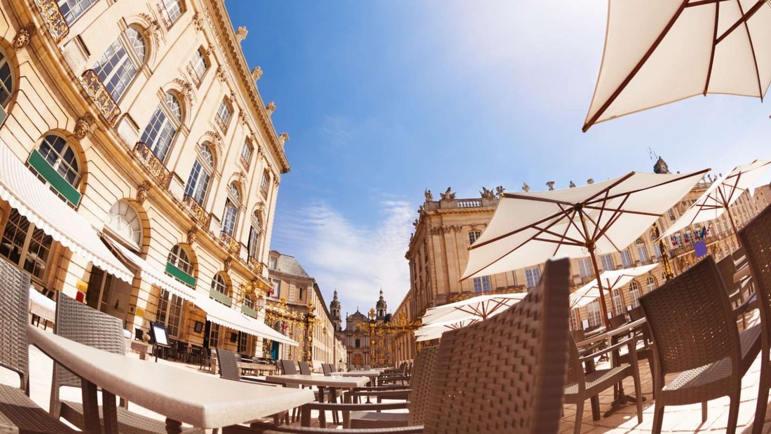 Place Stanislas : 5 fontaines, 6 grilles en fer doré et 50 000 visiteurs par jour en été