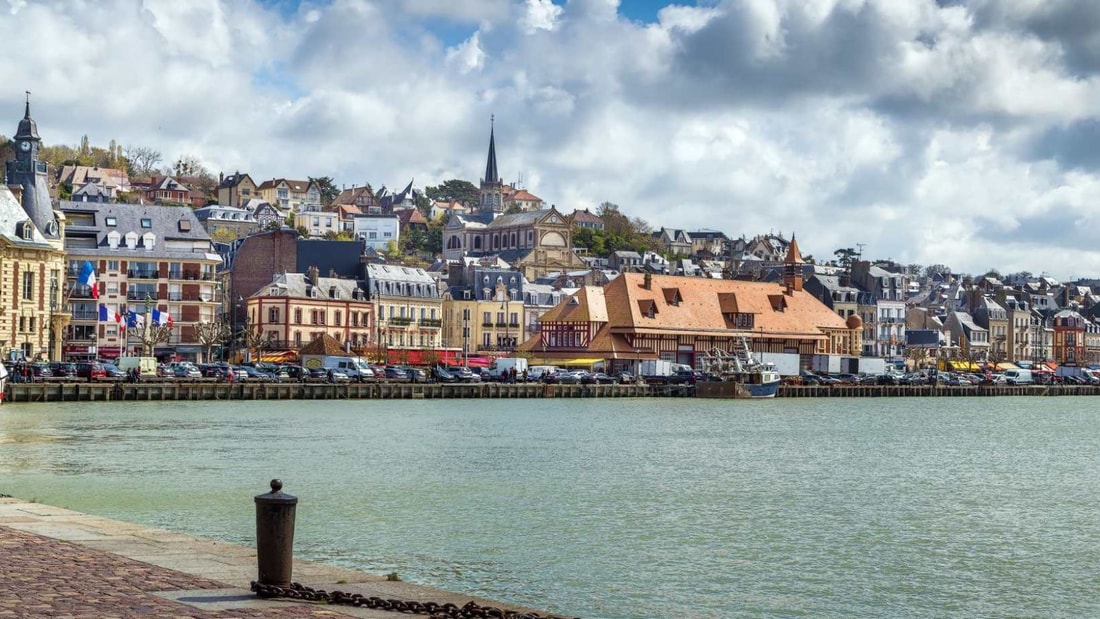 Ce village de 586 habitants abrite 106 monuments historiques : record national de densité patrimoniale