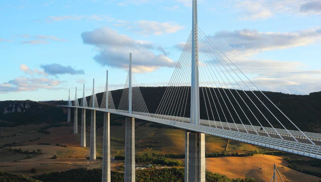 2460 mètres de long : ce viaduc relie 5 villages pittoresques de l'Aveyron