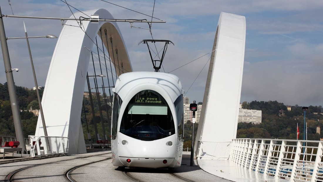 Grève du vendredi 5 avril 2024 : les perturbations à prévoir dans les transports et les écoles