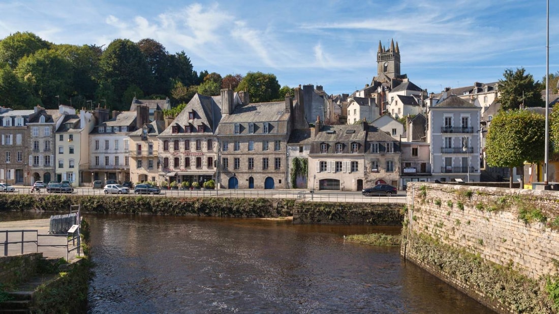 À 44 km de Quimper, Quimperlé dévoile ses trésors cachés et sa gastronomie unique