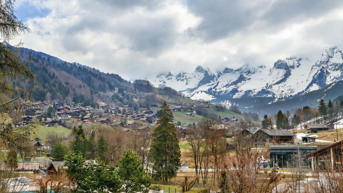 3000 habitants, 90 km de pistes et un fromage AOC mondialement connu