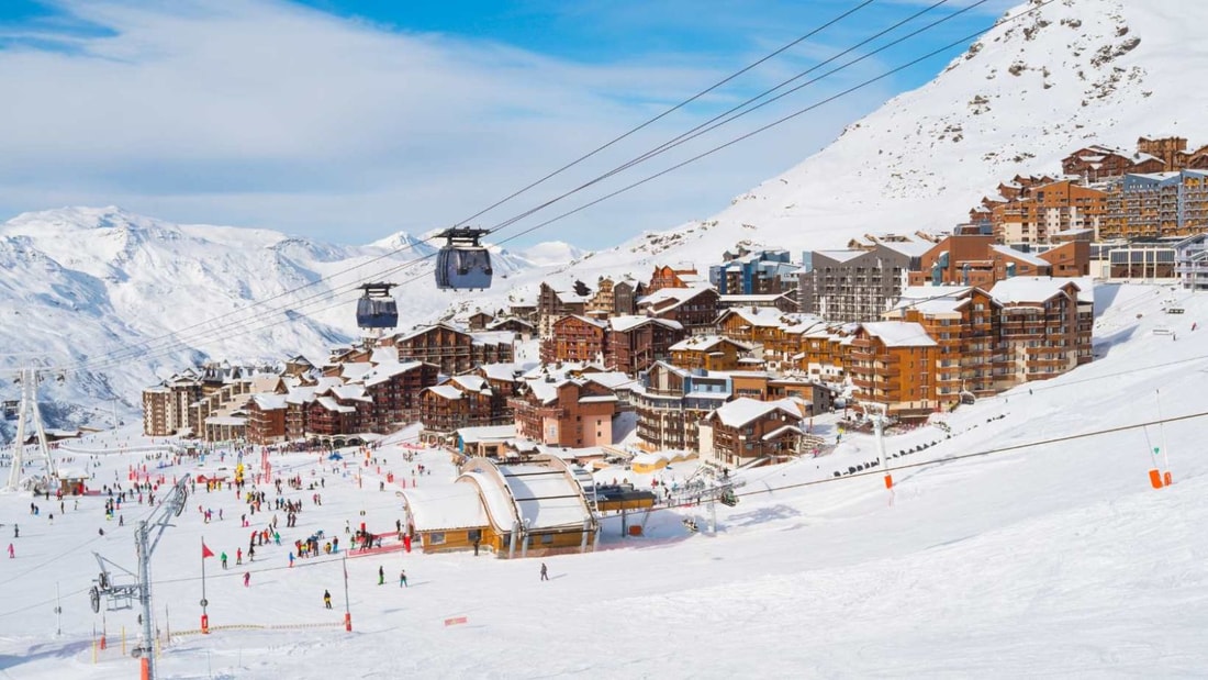 Val Thorens : 84 pistes noires et une tyrolienne à 3000m d'altitude