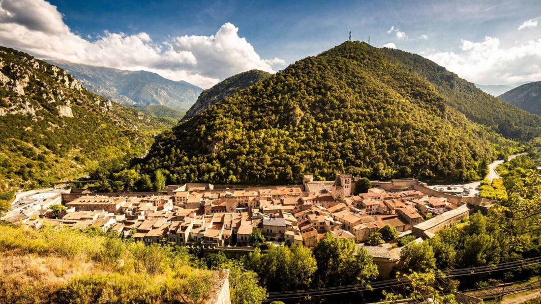 Villages catalans : 5 joyaux médiévaux à découvrir avec 15°C en plein hiver