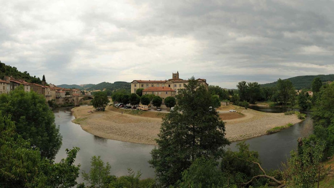 Haute-Loire : 360 sentiers de randonnée à travers 225 000 habitants et 4 977 km² de paysages volcaniques