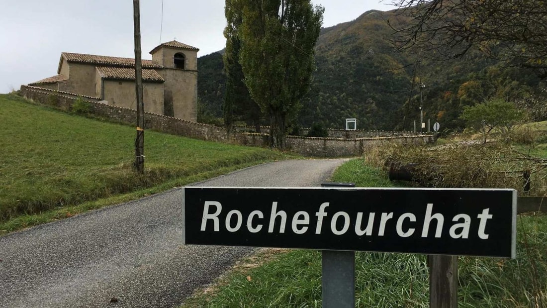 À 750 m d'altitude, ce village de 0,44 km² n'a qu'1 seule maison habitée depuis 1796