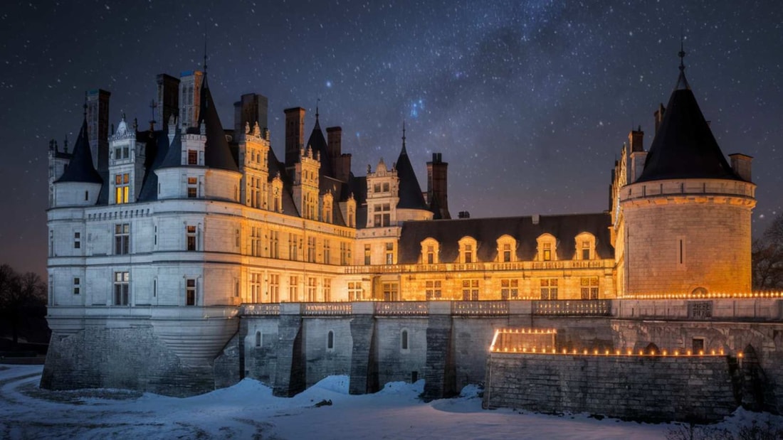 1 456 bougies transforment ce château médiéval chaque soir