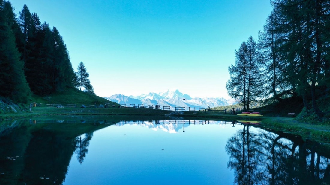 702 mètres de dénivelé pour atteindre ce lac alpin niché à plus de 2000 m d'altitude