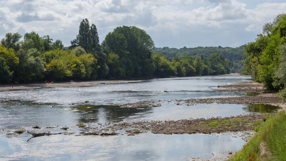 Ce village de 300 habitants abrite le seul jardin panoramique sur 2 rivières de France