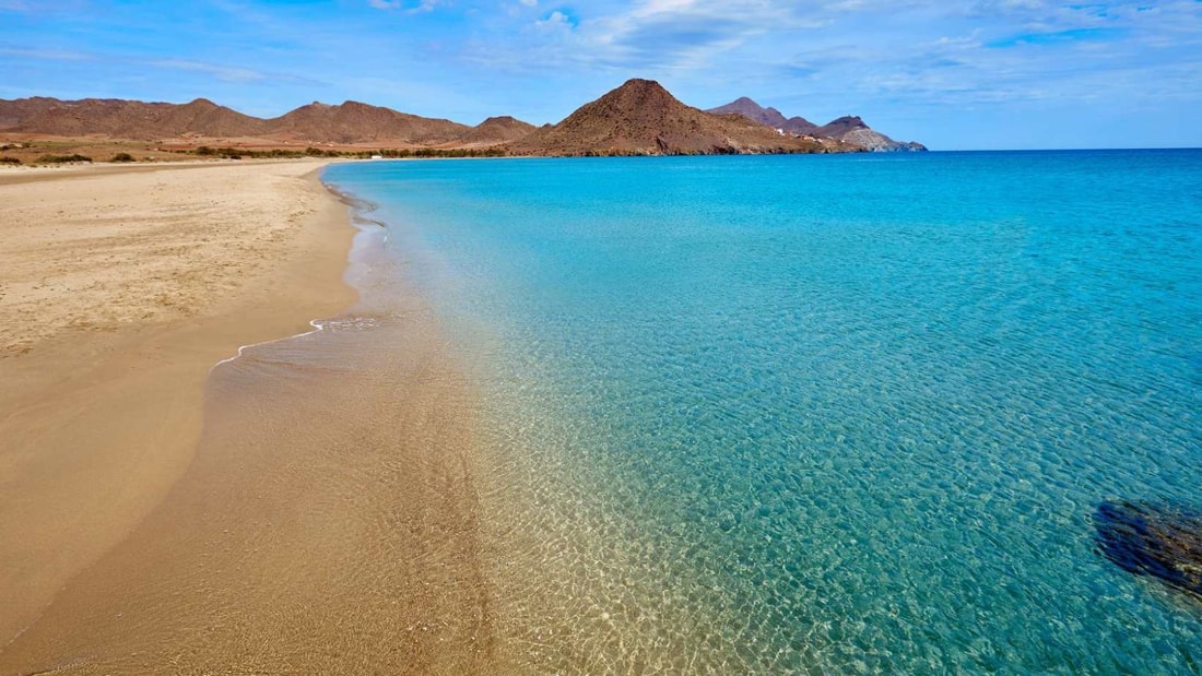 5 plages secrètes d'Europe à découvrir cet hiver : évasion garantie loin des foules