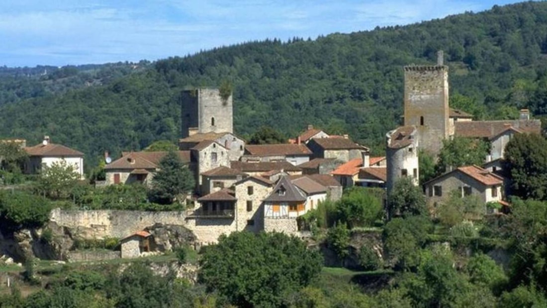 Ce village aux plantes de sorcières vous attend à 15 min de Figeac