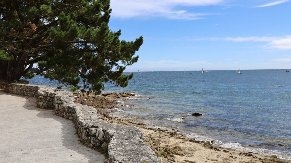 Ce village breton cache des trésors entre plages paradisiaques et nature préservée !