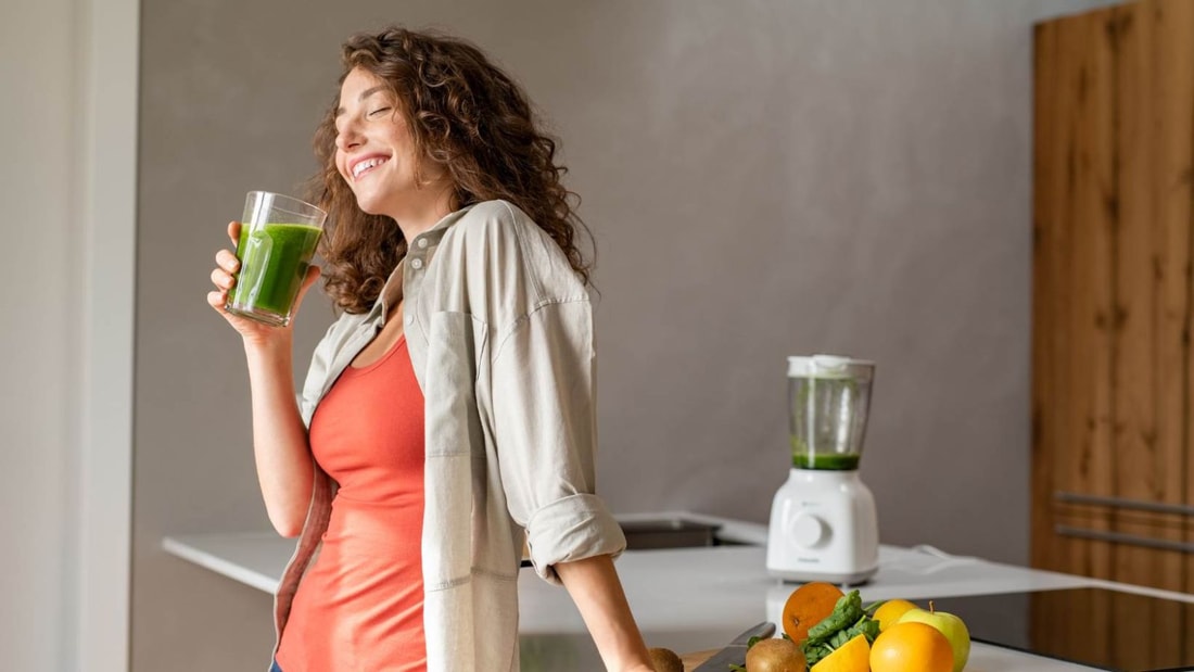 Fatigue, ballonnements, problèmes de peau... Et si un mini-jeûne de 3 jours à base de jus était la solution ?