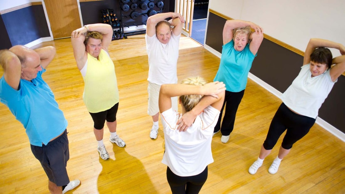 Le sport des grands-mères qui fait fondre les douleurs et les kilos