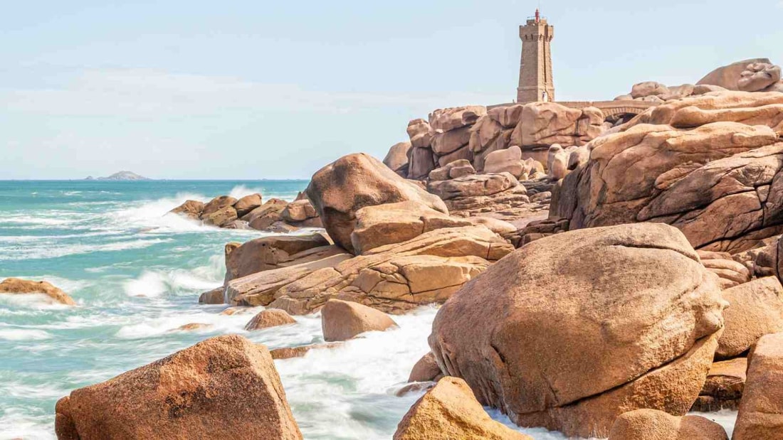 L'incroyable Côte de Granit Rose comme vous ne l'avez jamais vue