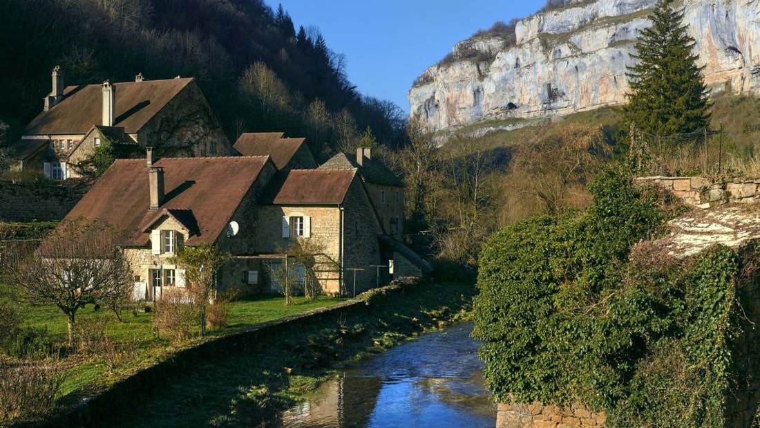 Devinez quel village du Jura se pare des plus belles couleurs d'automne ?