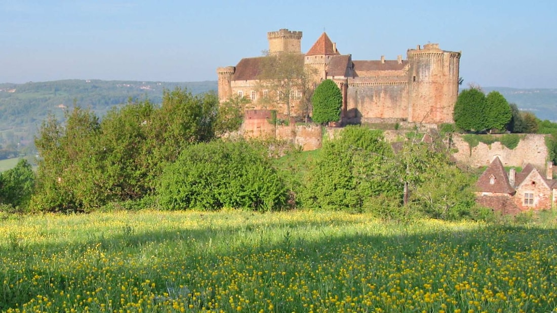 Devinez quels châteaux français se parent des plus belles couleurs d'automne ?