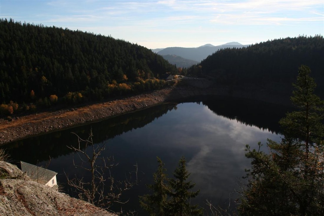 Ce lac alsacien de 14 hectares a servi de décor à 3 films que vous connaissez tous