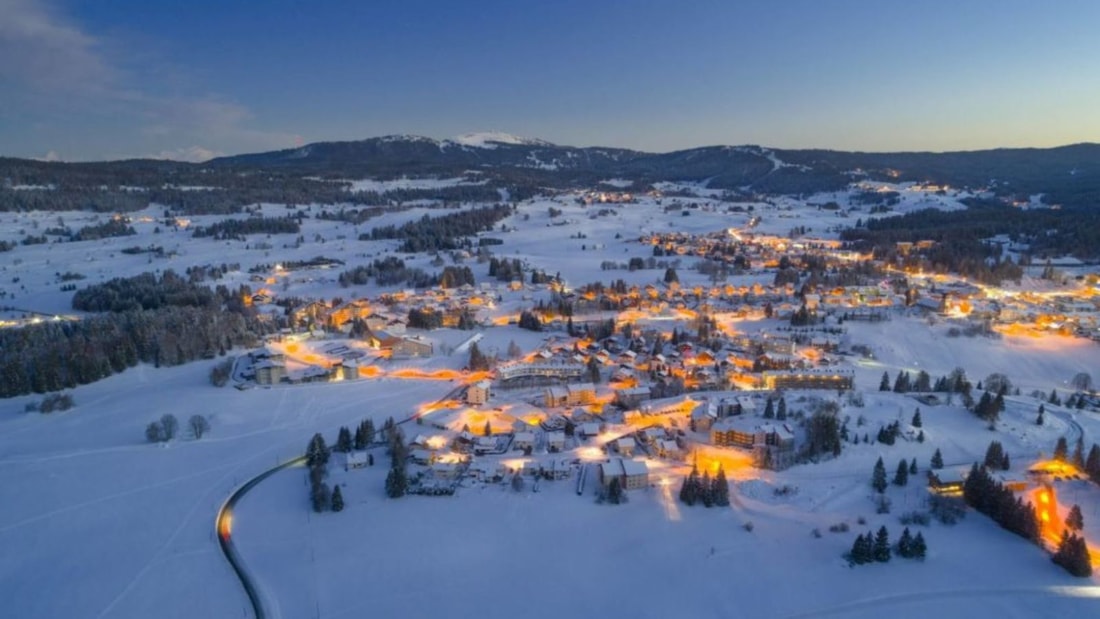 Ce village jurassien de 1200 habitants cache des paysages dignes du Grand Nord canadien