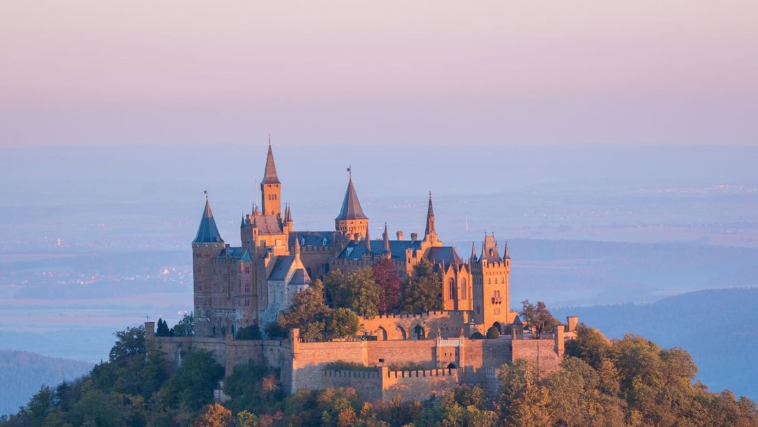 3 530 habitants, un château de conte de fées : une perle méconnue de Haute-Loire