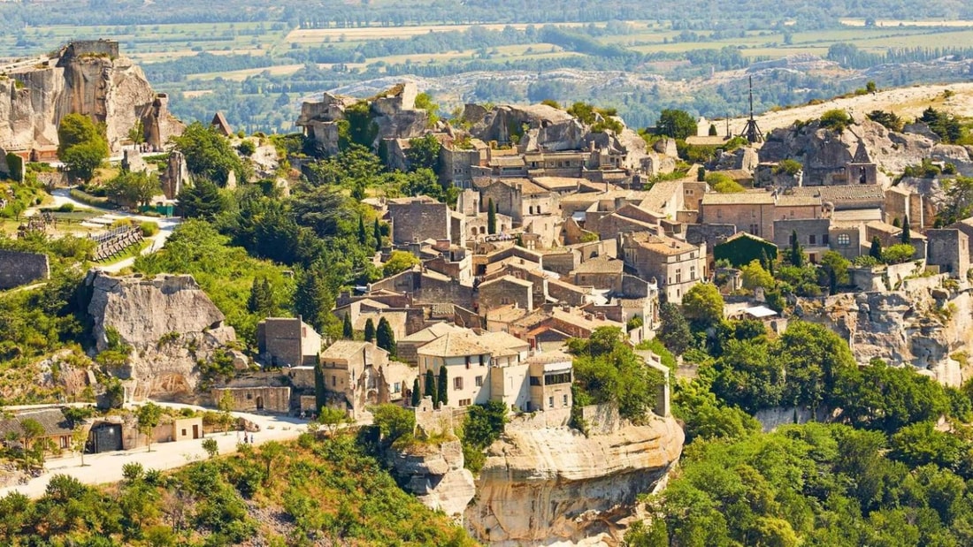 Richelieu a ordonné sa destruction en 1632 : visitez ce château provençal rescapé