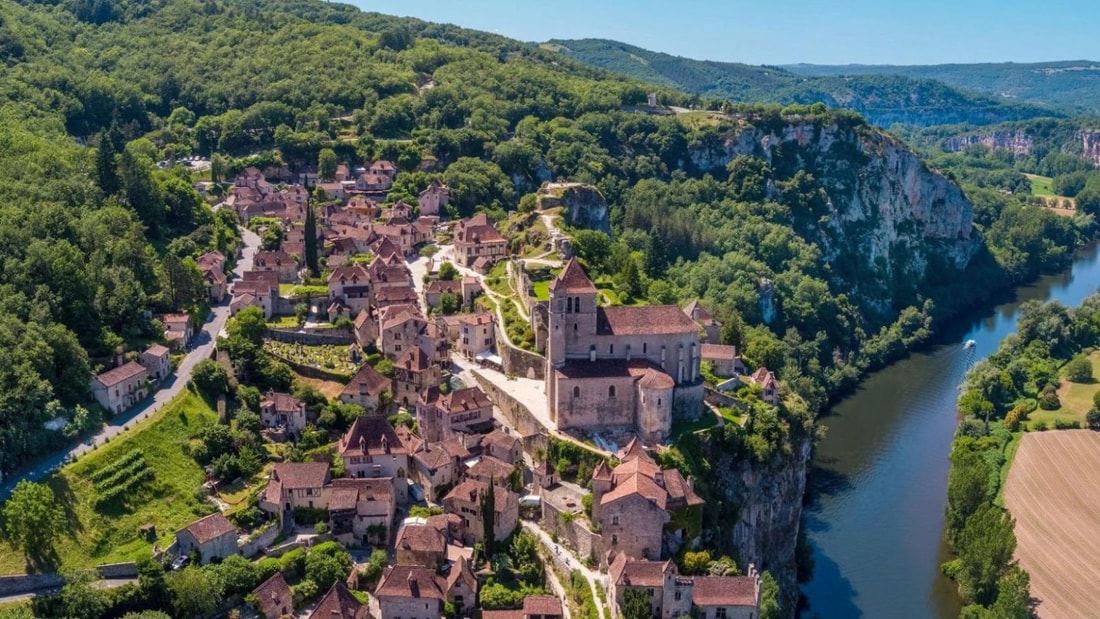 Ce village médiéval de 800 ans abrite encore 13 monuments historiques classés