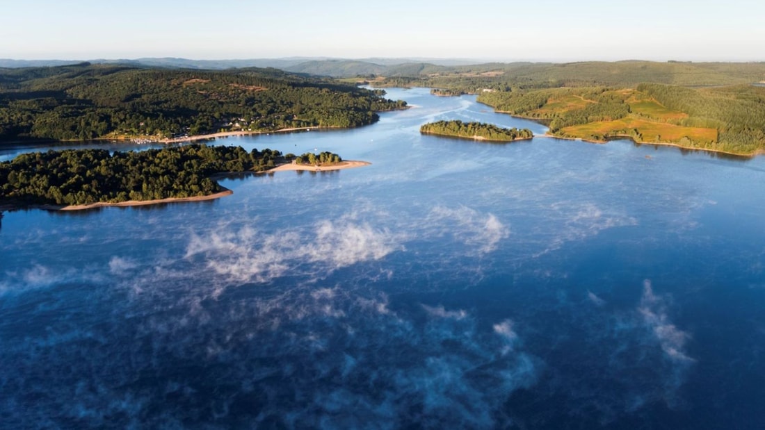 Cette île est un concentré d'art contemporain au milieu des eaux