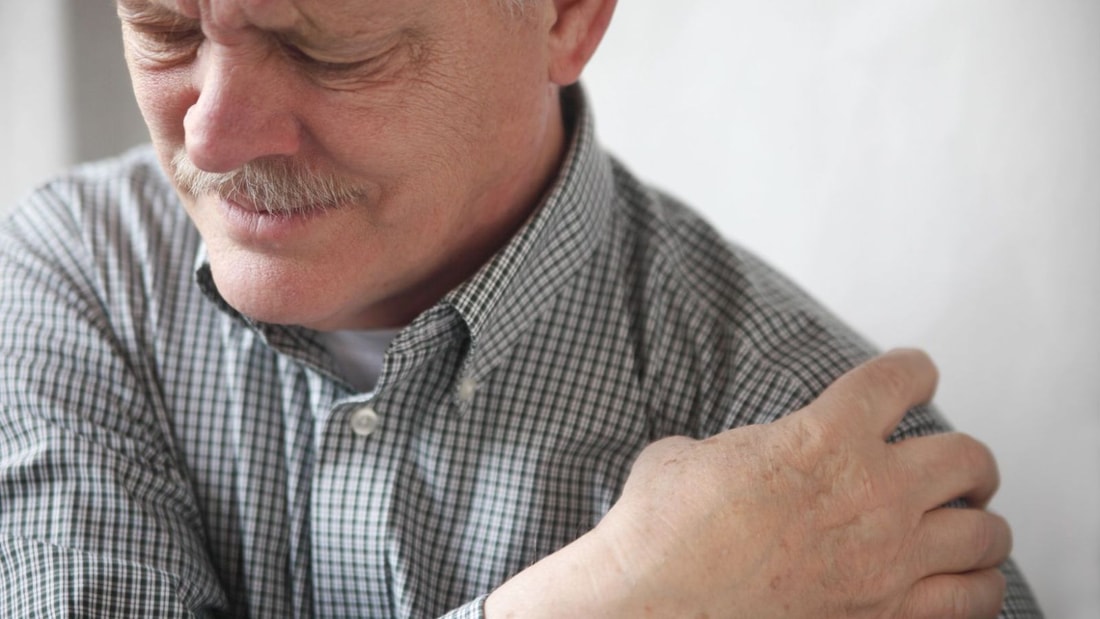 Remèdes de grand-mère contre l'arthrose de l'épaule : le top 3 des ingrédients naturels