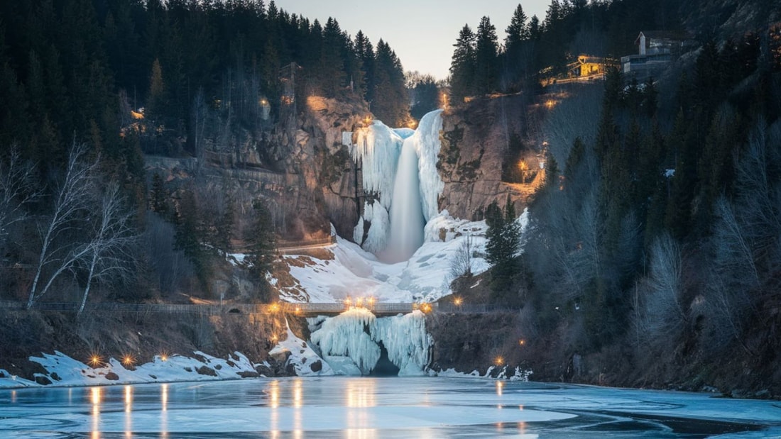 Cette cascade gelée de 85m est éclairée par 100 LED chaque soir pendant les fêtes