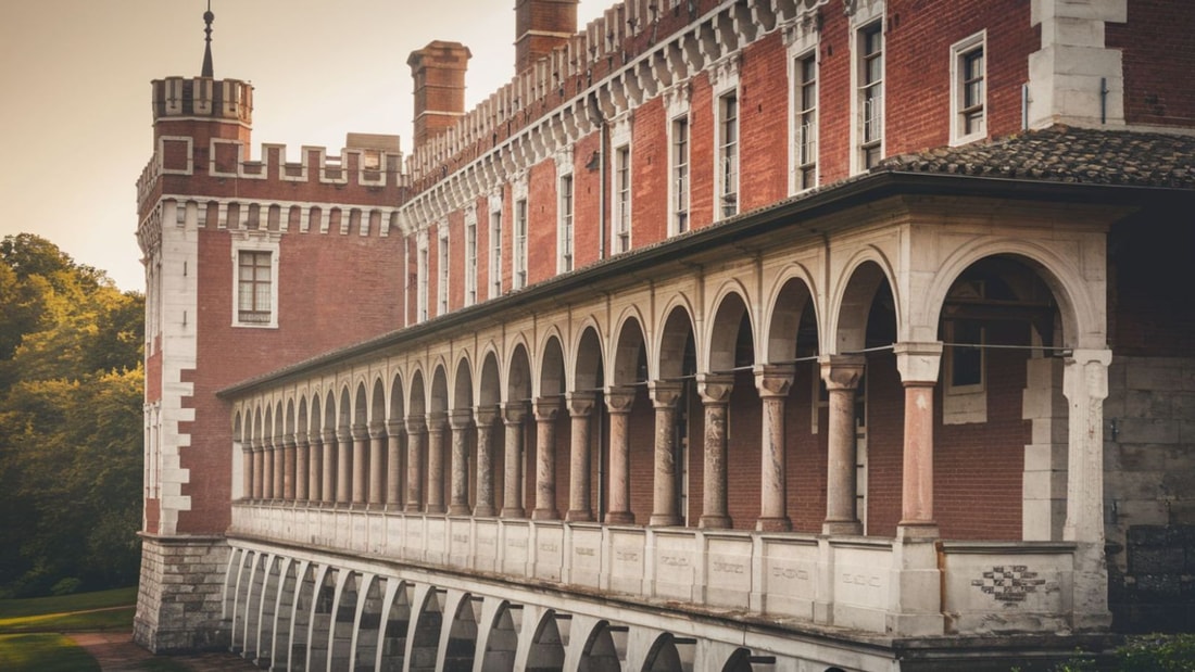 Ce château Renaissance du 16ème siècle abrite l'une des galeries les plus longues de France !