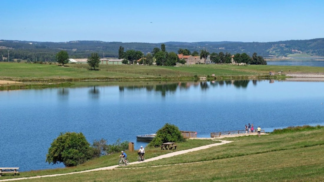 Randonnée, VTT, pêche... Ce lac est un terrain de jeu grandeur nature pour les aventuriers