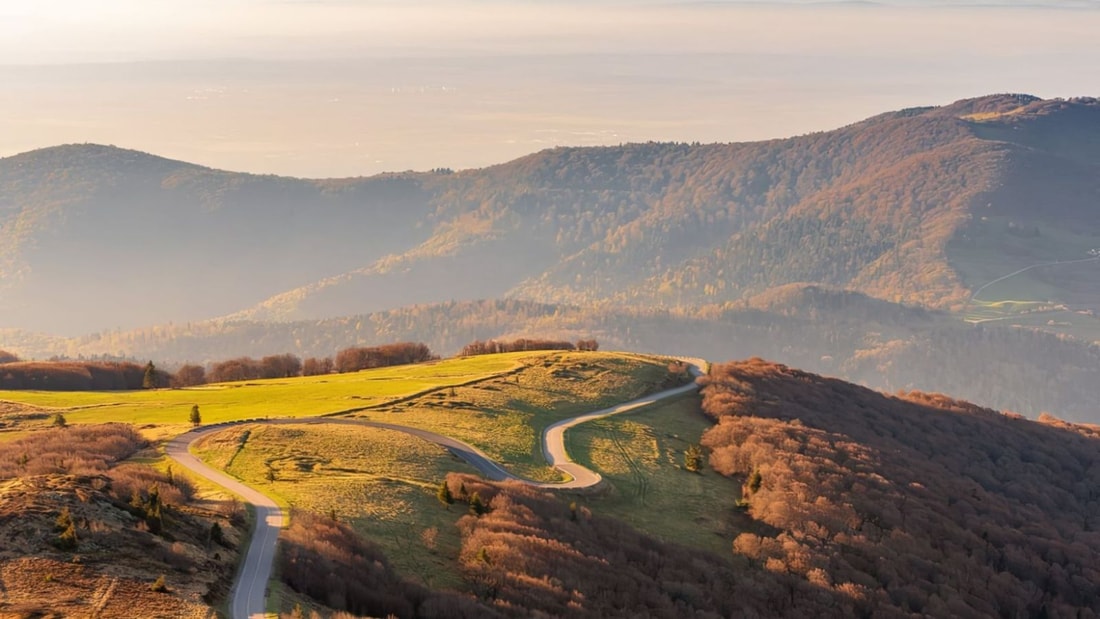 Quel parc naturel s'étend sur près de 3000 km², des Vosges au Territoire de Belfort ?