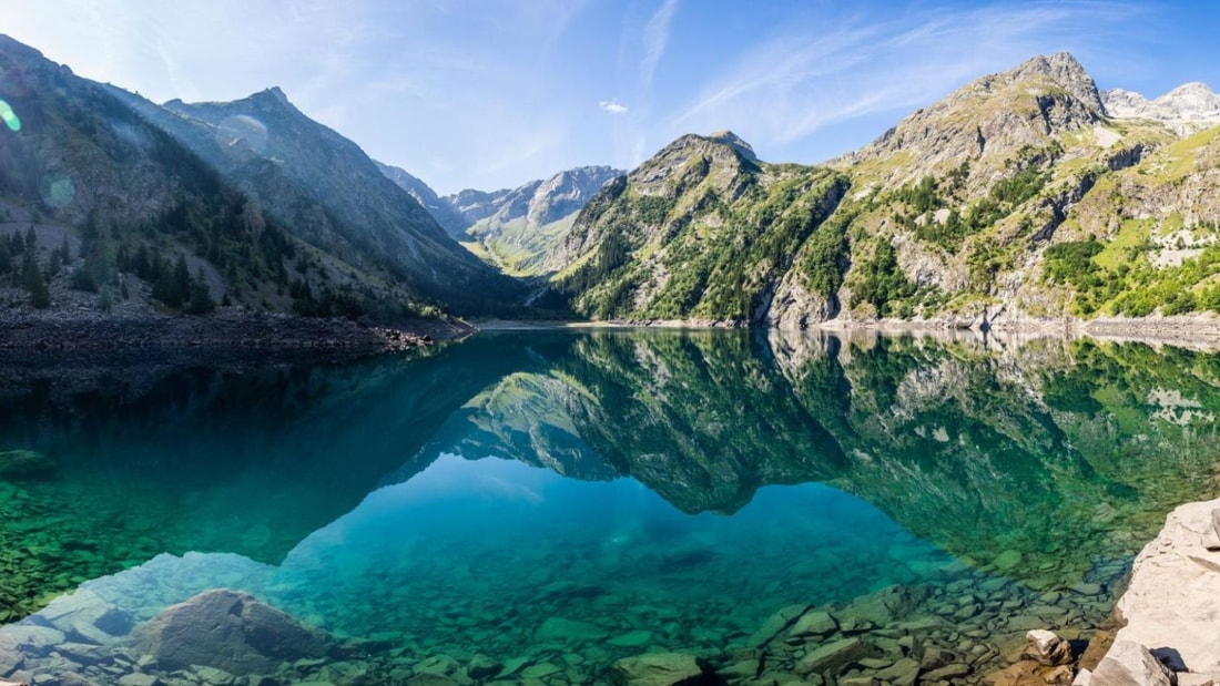 Marchez sur les traces des premiers alpinistes dans un massif chargé d'histoire