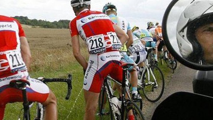 Tour de France : 78% des coureurs préfèrent cette méthode pour faire pipi sans s'arrêter