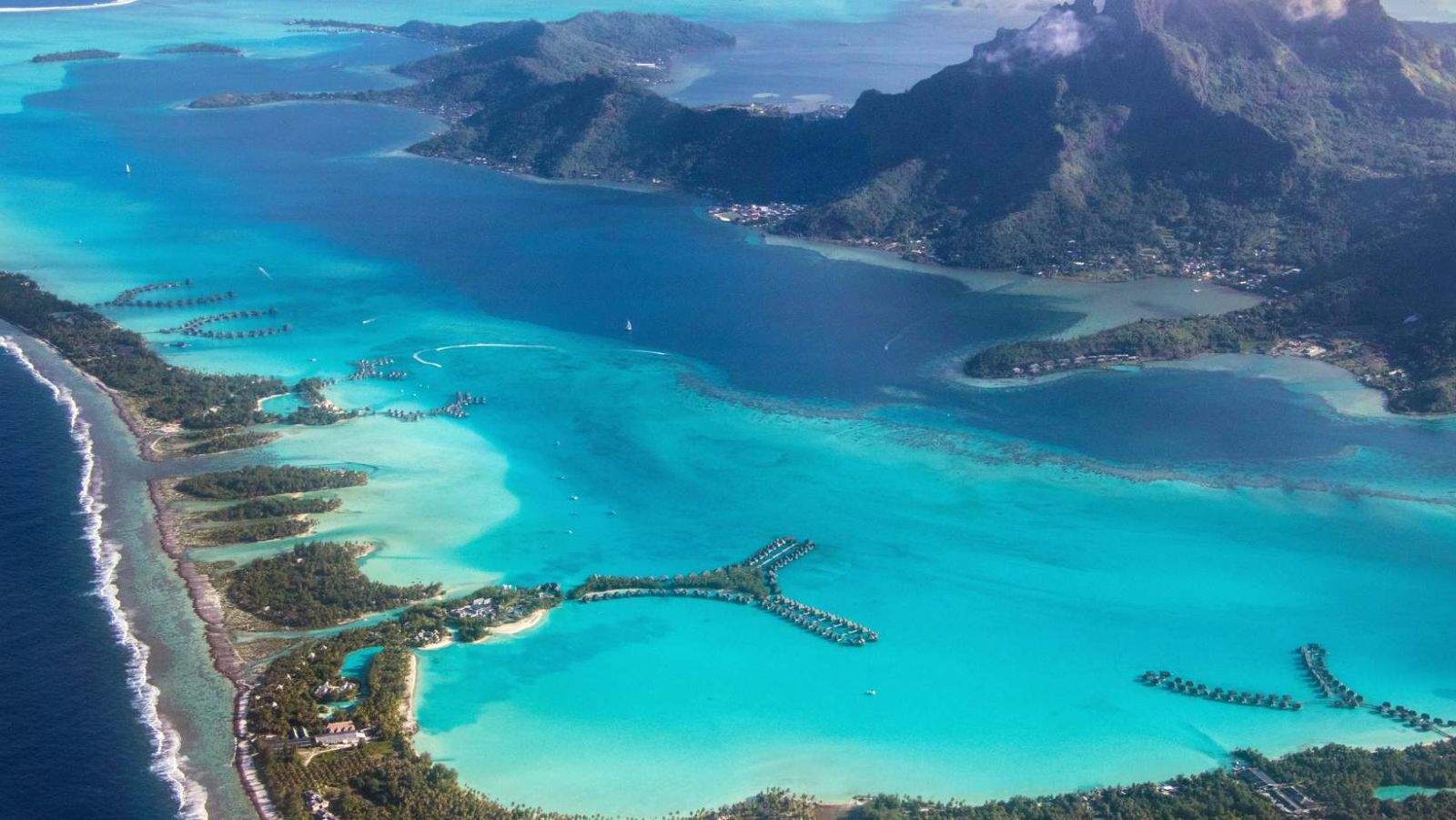 10 bungalows dans les arbres : dormir à 15 mètres au-dessus du lagon de Bora Bora