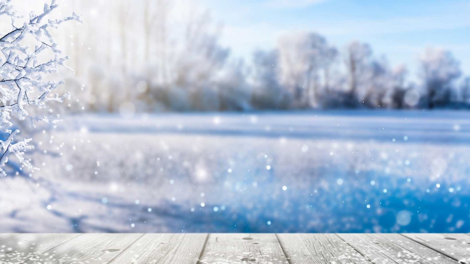 À 765 m, ce lac artificiel de 348 hectares offre un spectacle hivernal fascinant