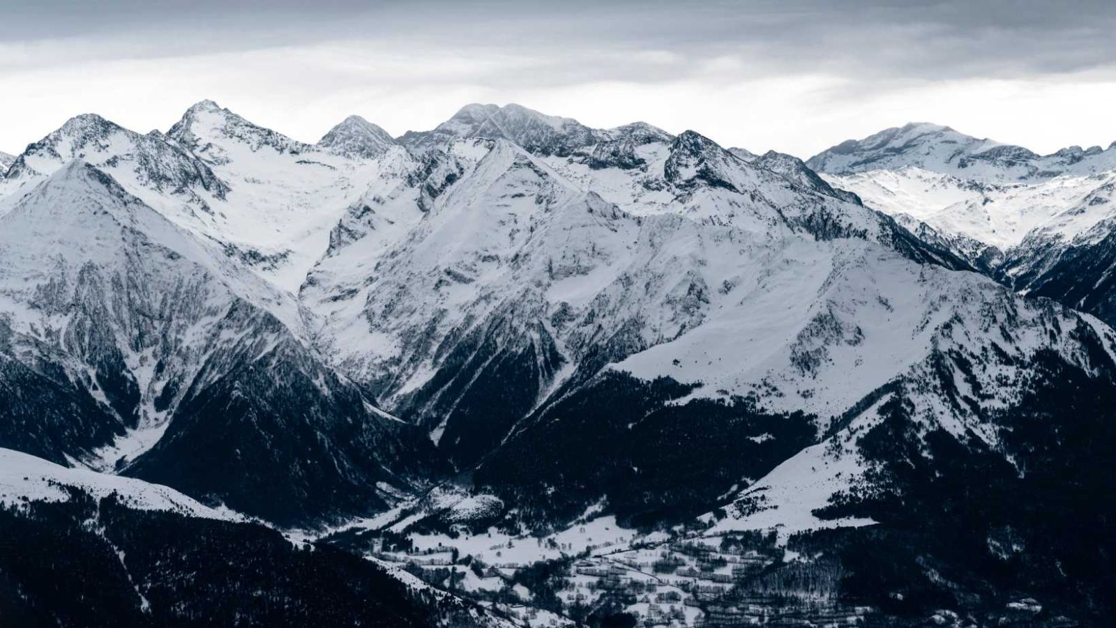 1130 mètres et -10°C : dans ce village pyrénéen, l'hiver dure 6 mois par an