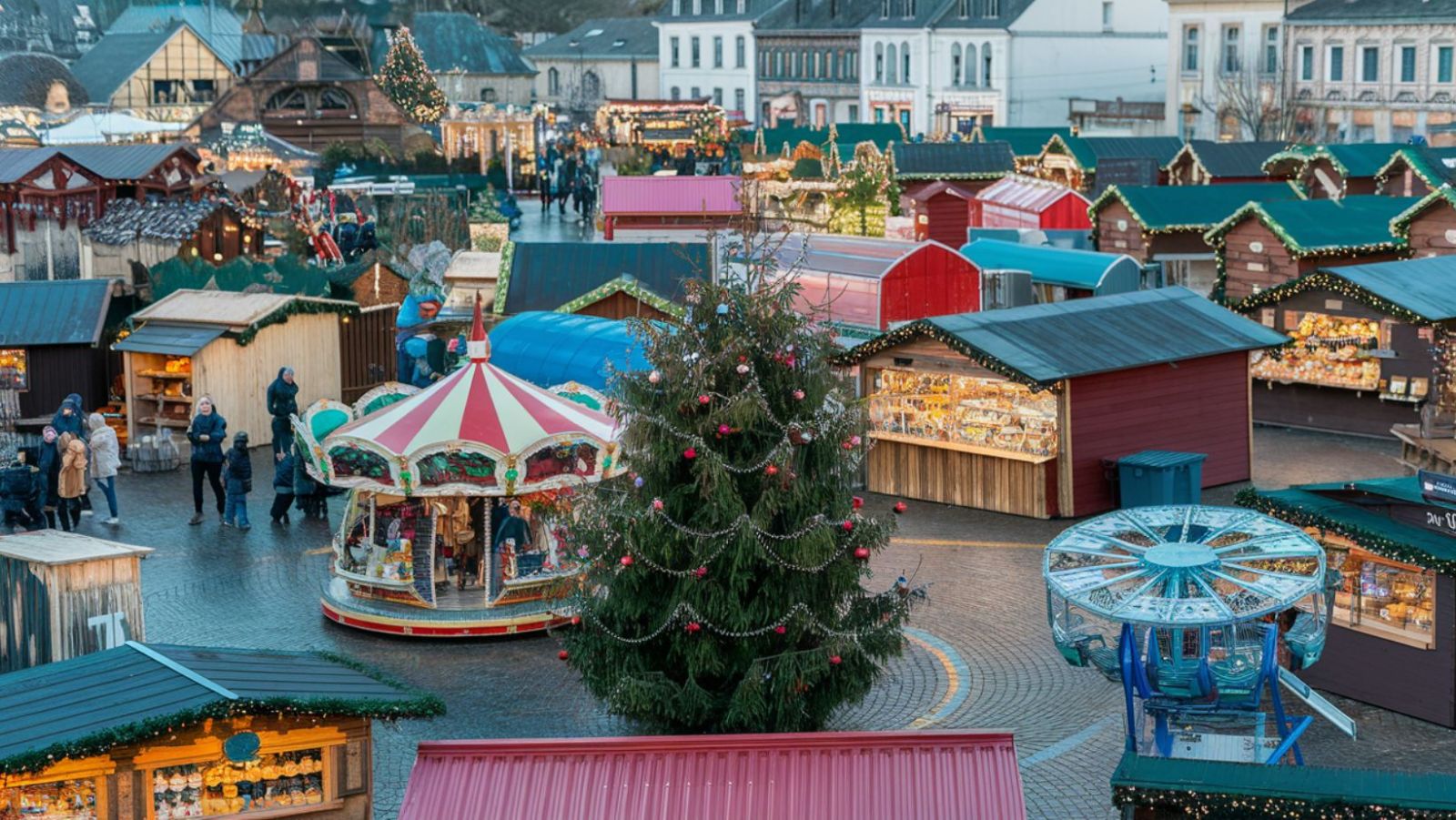 À 2h30 de Paris, découvrez le plus grand marché de Noël de l'Est